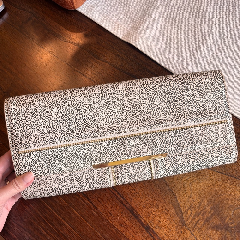 NWT Vince Camuto Nora Clutch